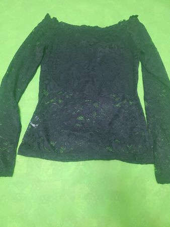 Black Lace Off-the-Shoulder Long Sleeve Top