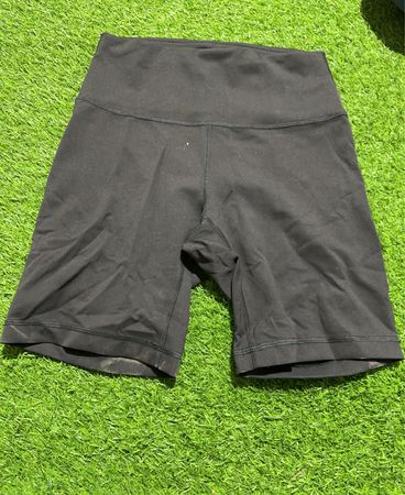 Lululemon Schwarze Bike-Shorts
