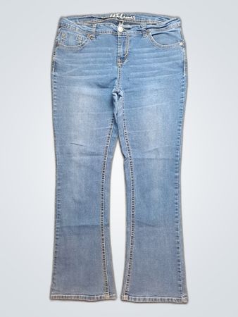 Wallflower Bootcut Jeans