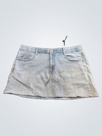 Gloria Vanderbilt Light Wash Denim Mini Skirt
