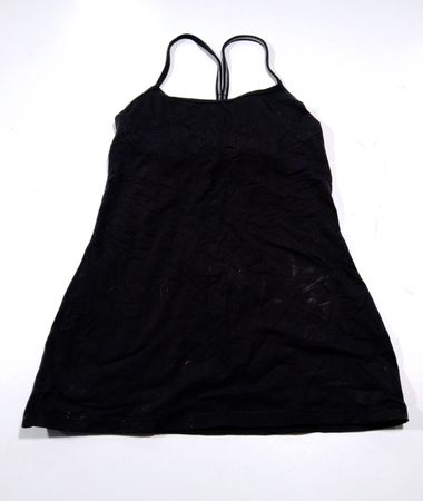 Pack de vêtements de sport Lululemon - 10 pièces de débardeurs et soutiens-gorge de sport pour femmes.