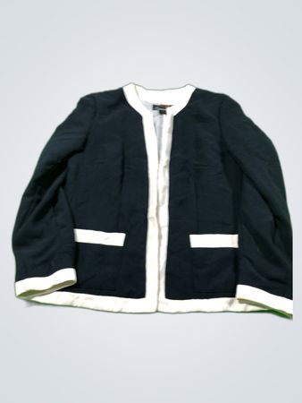 „Kapitel Eins Jacke“