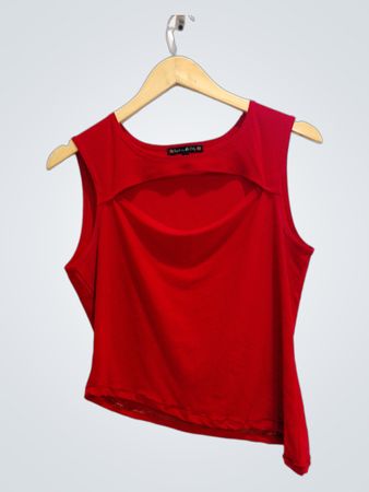 Red Sleeveless Top