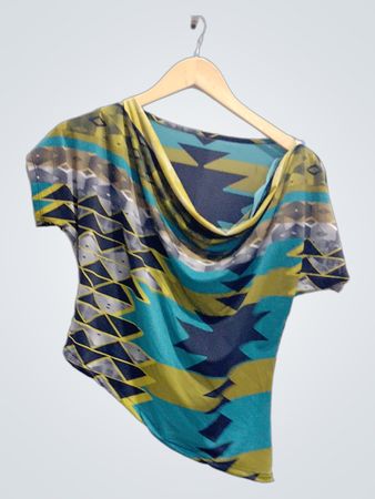 Geometric Patterned Top