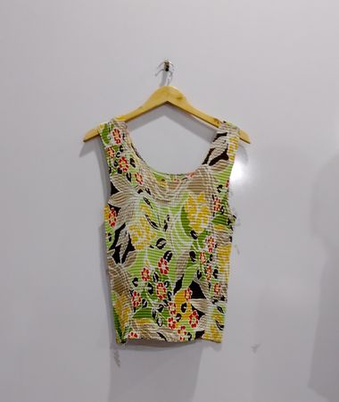 Floral Patterned Sleeveless Top