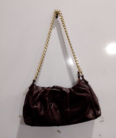 MADISON WEST handbag with gold chain
