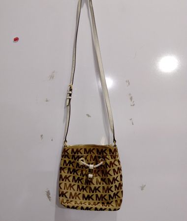 Michael Kors Logo Print Bucket Bag