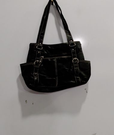 Black shoulder bag