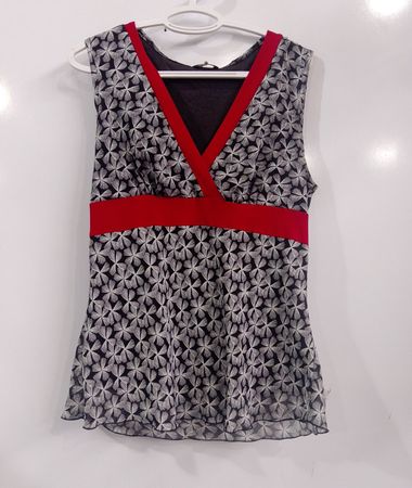 Maurices Sleeveless Printed Top