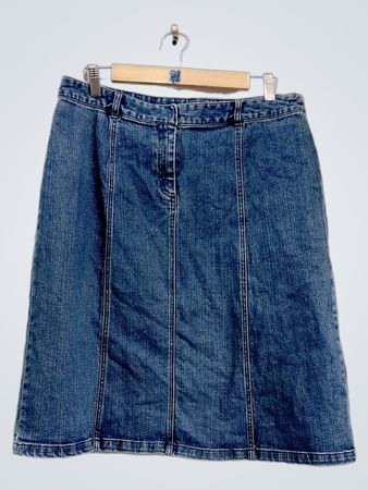 JUPE EN DENIM EFFORT STRETCH DE GEOFFREY BEENE