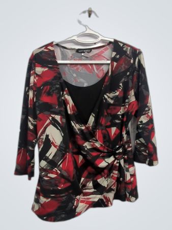 SOFT WORKS Women's Printed Wrap Top