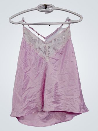 Pinkes Satin-Cami mit Spitzenbesatz
