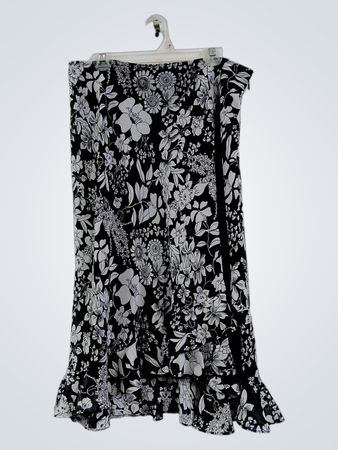 Très You Black Floral Ruffle Skirt