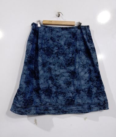 Christopher & Banks Damen Größe 12 Denim-Rock mit Blumenmuster