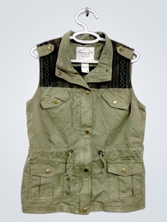 American Rag Cie Olivgrüne Utility-Weste