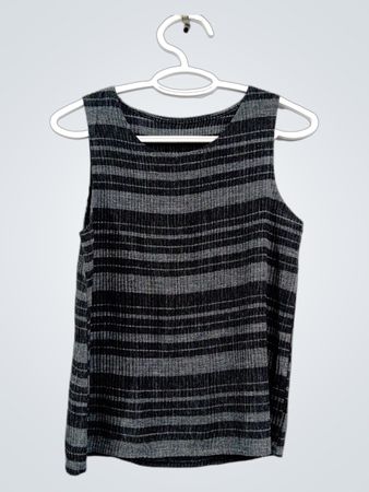 Gestreiftes ärmelloses Top