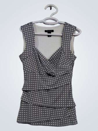 White House Black Market ärmelloses Top