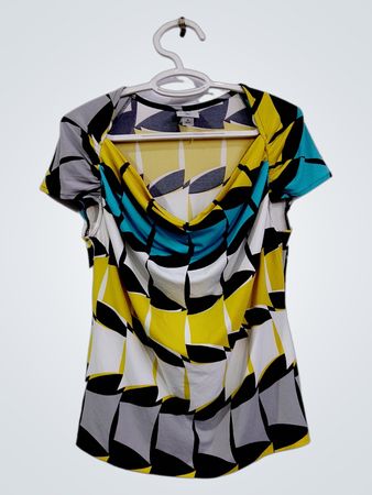 Worthington Stretch Damen-Top mit geometrischem Muster und kurzen Ärmeln