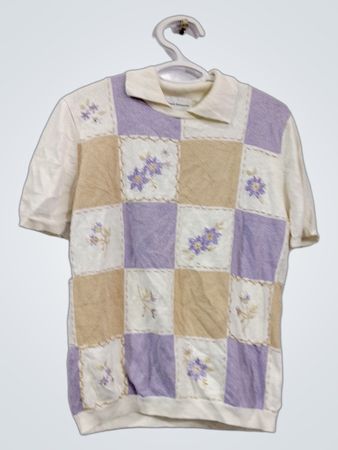 Alfred Dunner Damen karierte, mit Blumen bestickte kurzärmelige Strick-Poloshirt