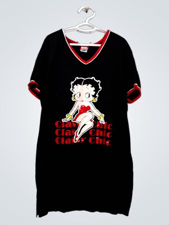 Betty Boop "Classy Chic" T-Shirt-Kleid