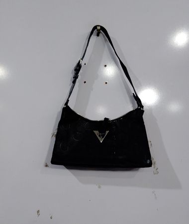 Guess Shoulder Bag