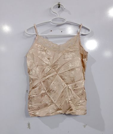 Beige Camisole mit floraler Spitzenborte