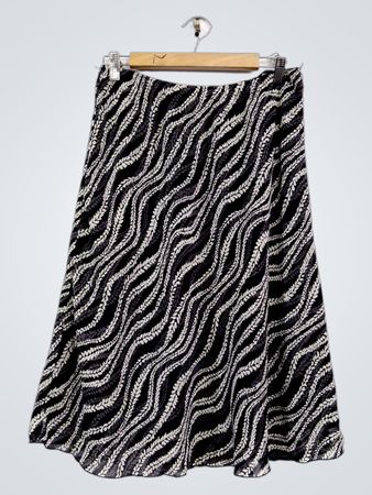 Dressbarn A-Linien-Midirock