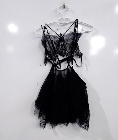 Schwarzes Spitzen-Dessous-Set