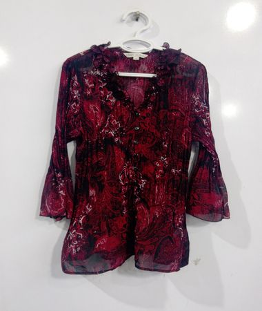 Cleo Petite Rote Bluse mit Paisley-Muster