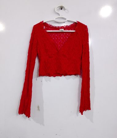 No Boundaries Rotes Spitzen-Cropped-Top