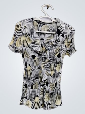 SUSHAN FASHION Damen Bluse mit kurzem Arm, abstraktem Muster und Rüschen