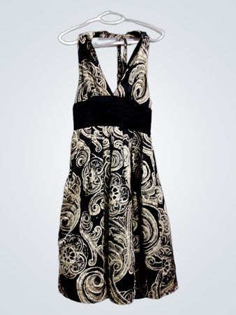 Adrianna Papell Occasions schwarzes und weißes gemustertes Neckholderkleid
