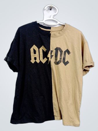 AC/DC Split-Farb-T-Shirt