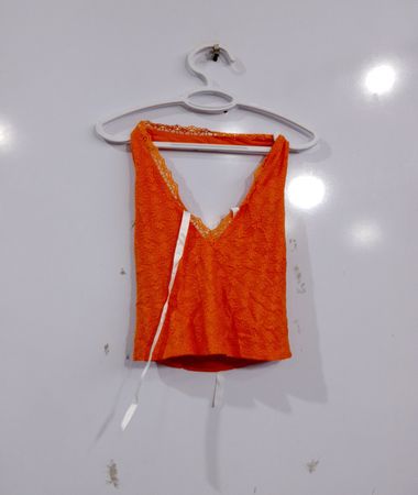 Wild Fable Orange Spitzenbesatz Neckholder-Top