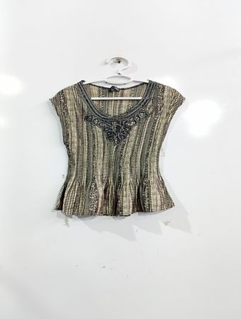 Ness Damen verzierte Peplum-Bluse