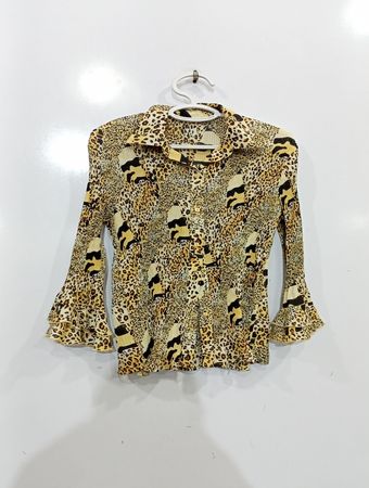 Bluse mit Leopardenmuster und ausgestellten Ärmeln