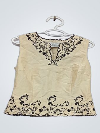 Maggy London ärmelloses besticktes Top