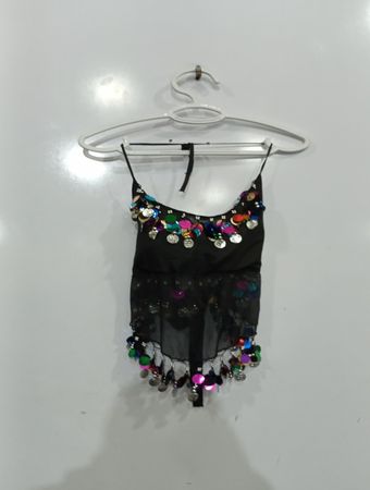 Schwarzes, mit Pailletten besetztes Neckholder-Top