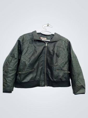 BSweet Clothing Co. Damen Kunstleder gesteppte Bomberjacke