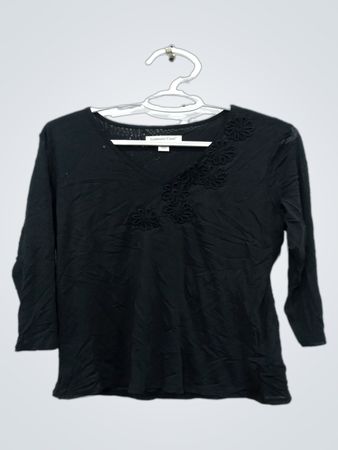 Coldwater Creek Damen Schwarzes Oberteil mit Blumenmuster, 3/4-Ärmeln und V-Ausschnitt