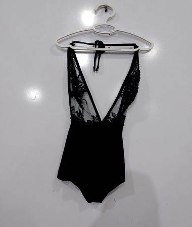 WANTMYLOOK Black Lace Plunge Bodysuit