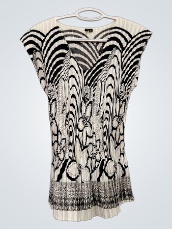 Milana Women's Black and White Pleated Top Size L