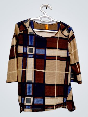 Top com padrão xadrez feminino