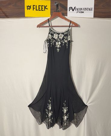 Dressbarn Collection Vestido Midi Floral Preto com Miçangas