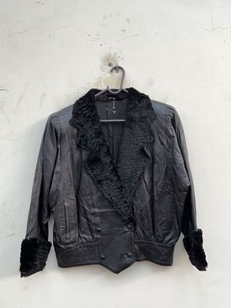 Vintage Black Leather Jacket with Fur Collar