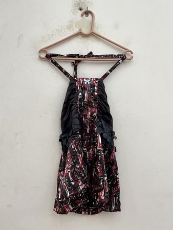 Robe mini halter à imprimé abstrait