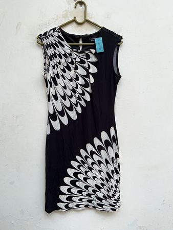 Robe mini sans manches imprimée Quinn