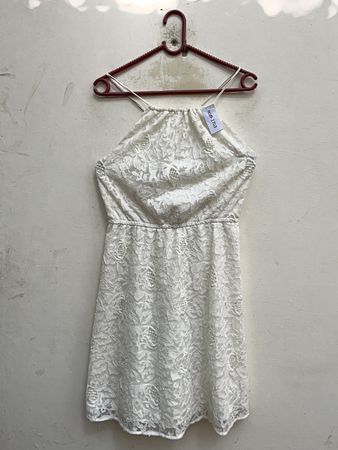 Robe mini en dentelle blanche