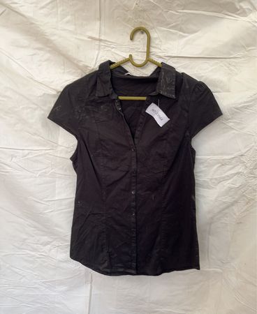Black Short-Sleeve Shirt