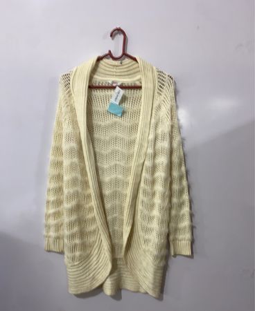 Cream-colored Knit Sweater